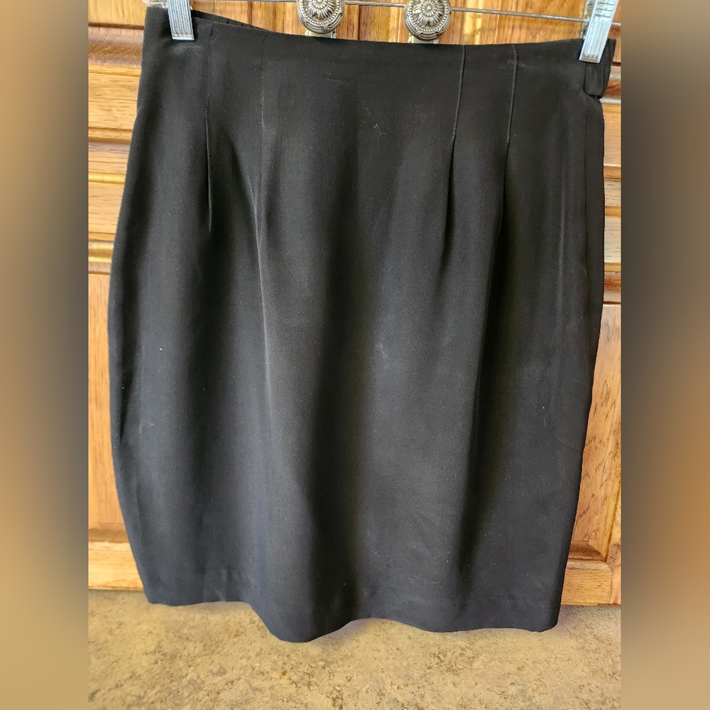 Diane Von Furstenberg 100%Silk Pencil Skirt Size 8